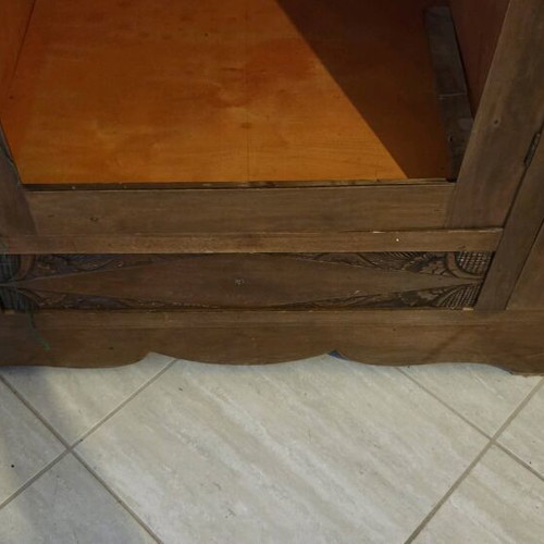 Buffet used with mirror