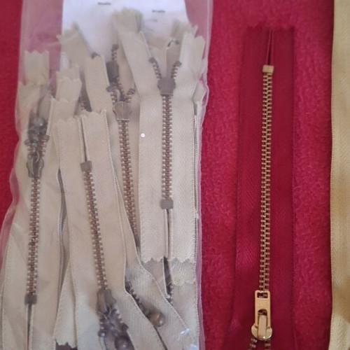 Zippers new, various colors and sizes 10-70 cm