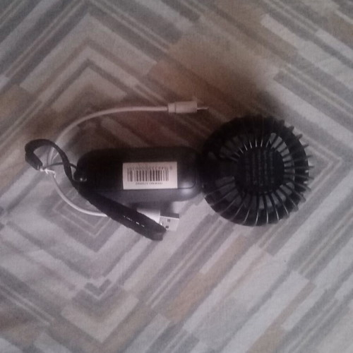 Mini rechargeable fan black, 3 speeds, USB cable, 13cm
