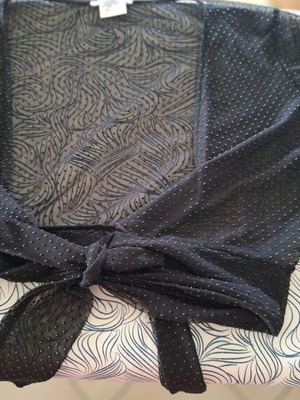 Bolero used black with dots and tie under the chest