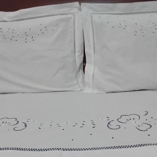 Handmade double cotton cutwork sheet with pillowcases