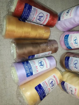 New spools of thread pack of 9