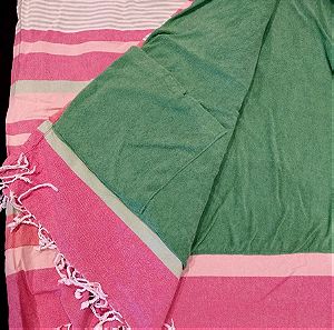 Benetton πετσέτα θαλάσσης, διπλής όψης, με διακριτική θηκη-τσεπη, μέγεθος 1,40x1,70.