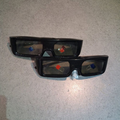 Panasonic TY-ER3D5MA Active 3D glasses like new, pair of 2