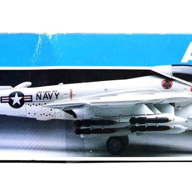 Revell A-6E Intruder Model Kit 1:48 scale like new