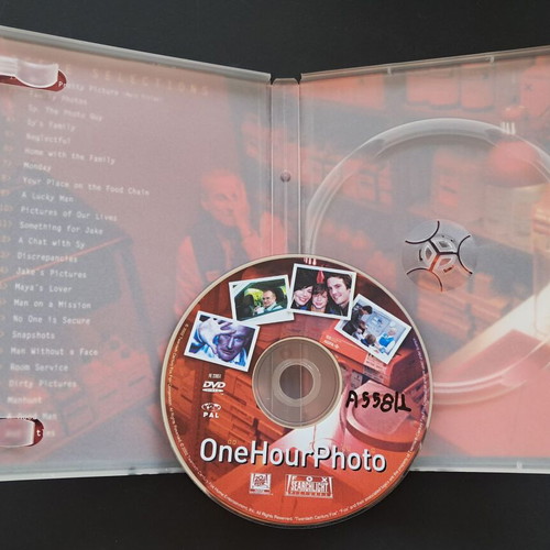One Hour Photo DVD used, Greek subtitles