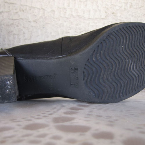 Softwaves leather pumps size 40 like new, black