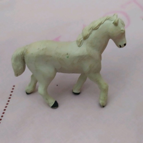 Plastic children's animals like new, set of 5 pieces