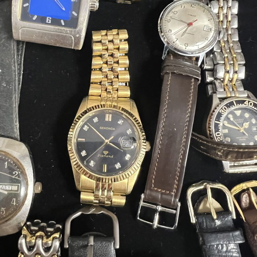 Watches used, lot of 35 needing service or repair