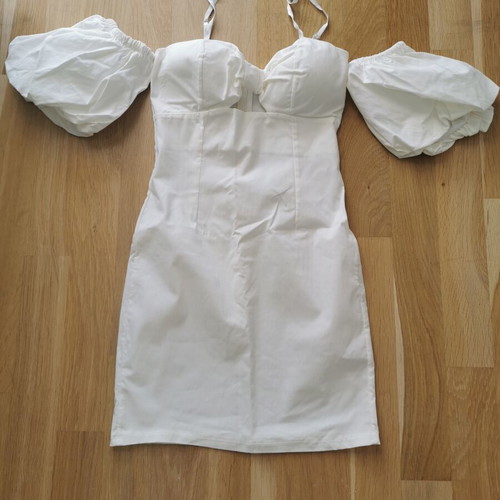 Short dress white, like new, fits XS and small