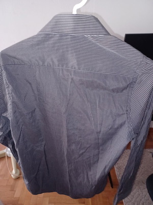 Shoot dress shirt used, black and white, sizes M and L