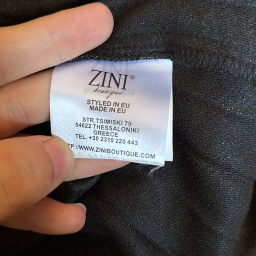 Zini women's skirt size M like new, black and silver