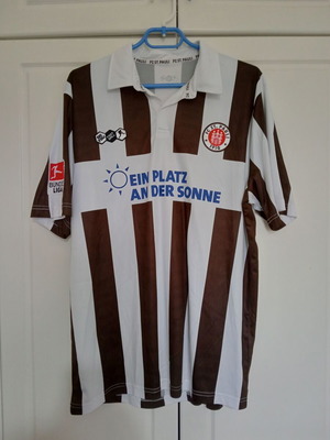 St. Pauli 2011/12 home shirt like new, authentic with Max Kruse