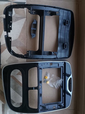 Renault Clio 4 2017-19 10-inch screen frame