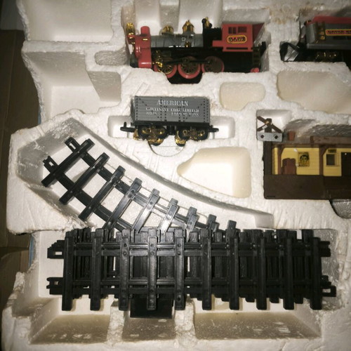 Vintage Goldlok Western Express battery-operated toy train set new