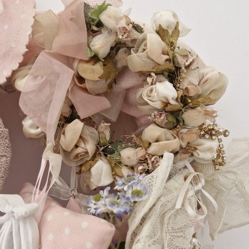 Handmade romantic decorative wreath like new