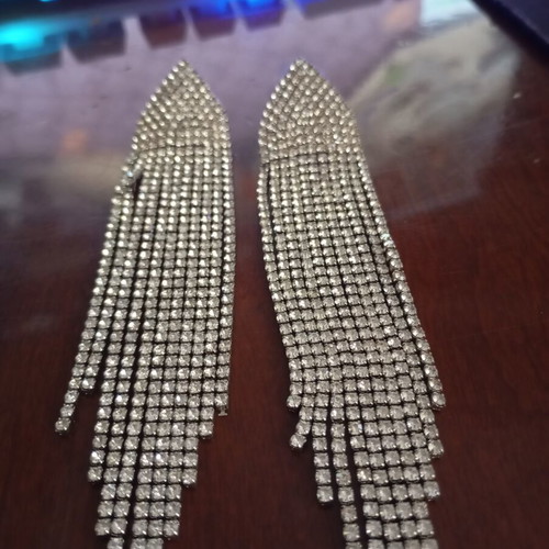 Earrings like new, silver stud