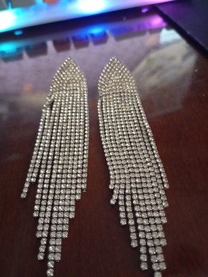 Earrings like new, silver stud