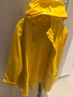 Dpam raincoat for 10 years like new, yellow with polka dots