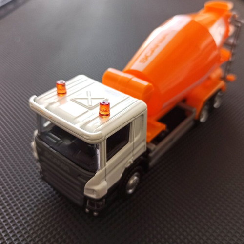 Scania cement mixer toy like new, size 14x5cm