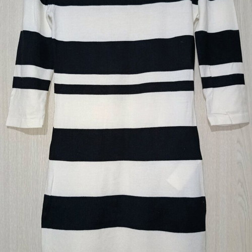 Toi & Moi fitted knitted dress like new, size L