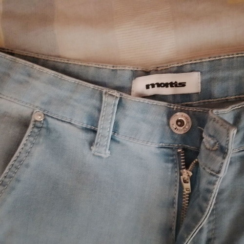Matis cropped jeans size 38 new, blue with side buttons