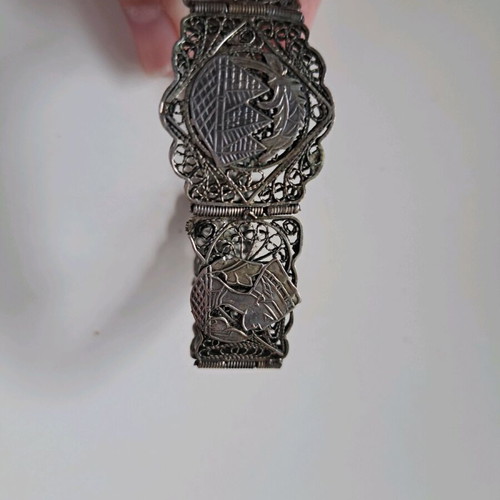 Silver filigree bracelet like new