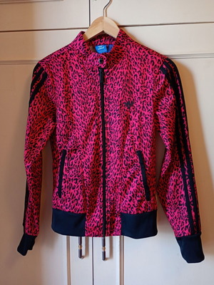 Adidas jacket small like new, pink and black