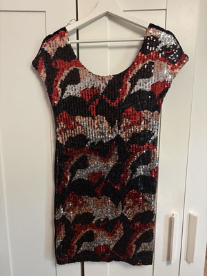 Dress with sequins like new