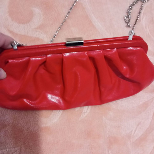 Handbag like new, red timeless design