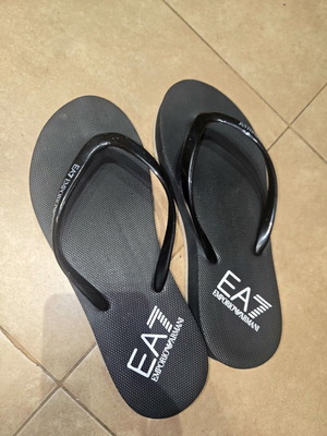 Emporio Armani EA7 flip flops like new, size 38, black