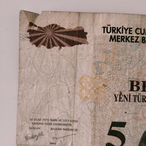 Collectible 5 New Turkish Lira banknote used, 2005 edition