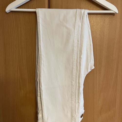 Massimo Dutti white fitted jeans like new