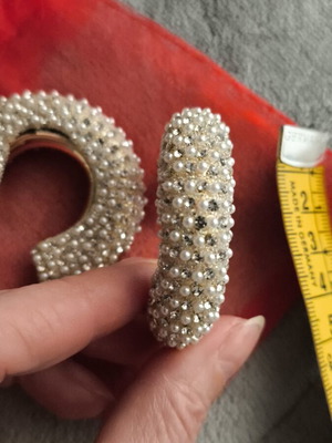 Earrings new, white and gold