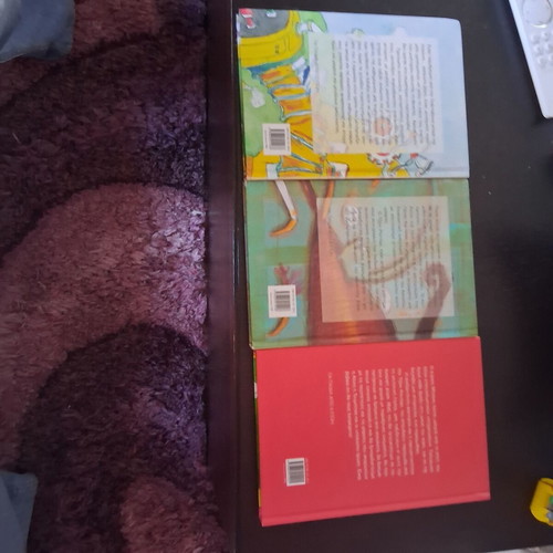 Books new, pack of 3 pieces