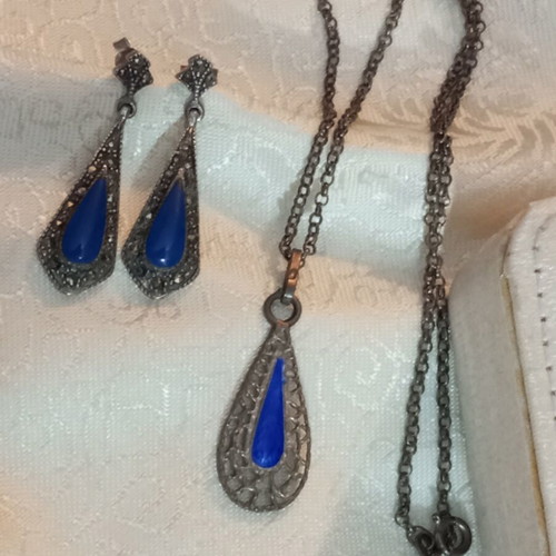Silver set 925 vintage used, earrings and necklace teardrop shape