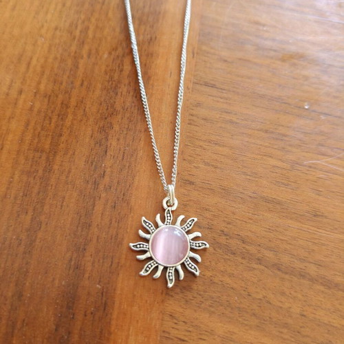 Sun pendant with chain and pink stone new