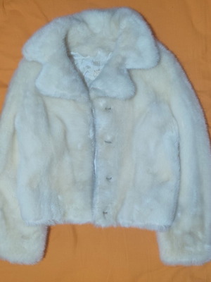 Fashionline Style women's faux fur coat like new, size S, ecru
