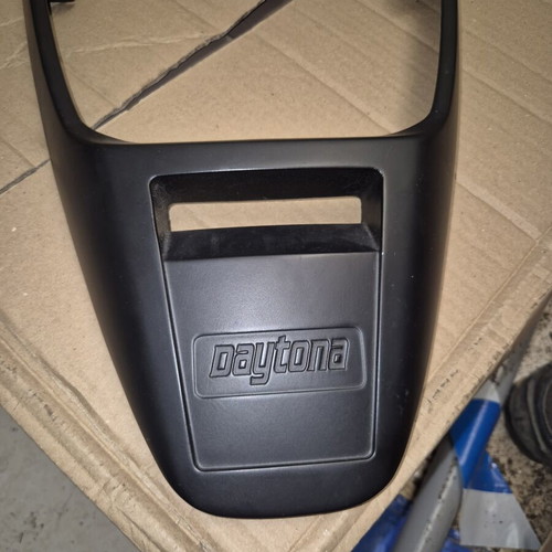 Daytona Velos and Sprinter black rack like new