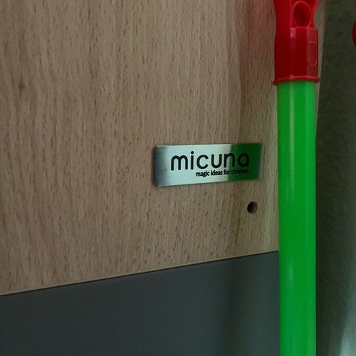 Micuna baby convertible bed like new