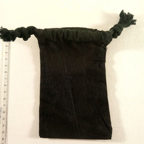 Cotton pouch with cord like new 15x9 cm