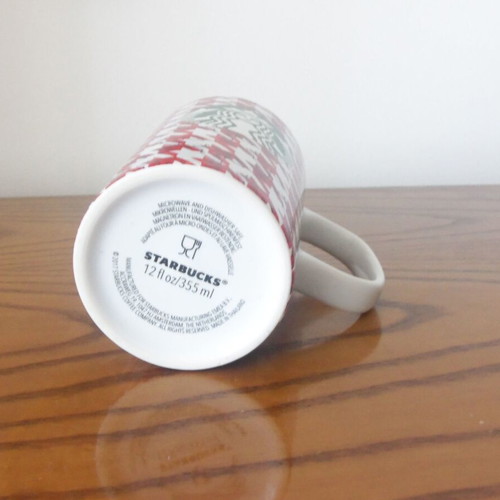 Starbucks Red & White Houndstooth Holiday Mug used, porcelain