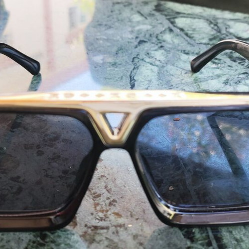 Louis Vuitton sunglasses new black acetate