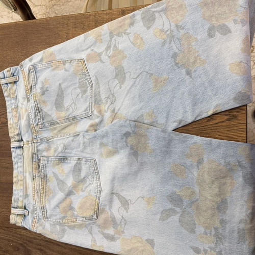 Zara floral jeans new, size 44, low rise, blue and yellow