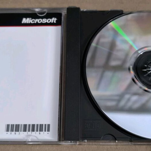 Close Combat: A Bridge Too Far PC CD-ROM like new with strategy book