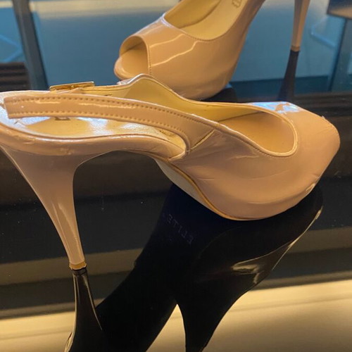 Elite beige high-heeled sandals size 37 like new