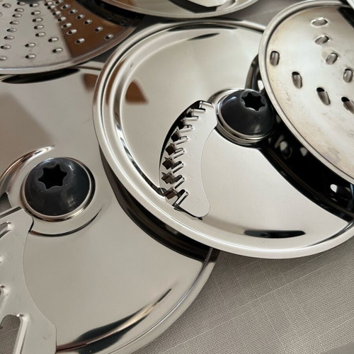 Kenwood cutting accessories new, 7 discs and mixer machine