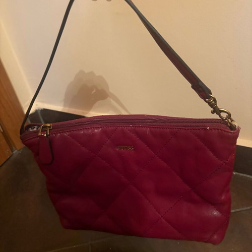 Guess shoulder bag like new, burgundy with gold details