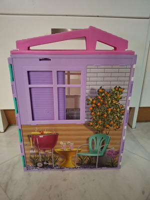 Κουκλόσπιτο Barbie της Mattel αναδιπλούμενο μεταχειρισμένο με αξεσουάρ