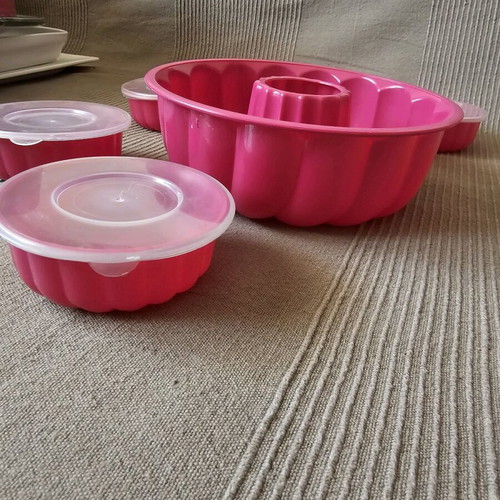 Cake and dessert molds like new